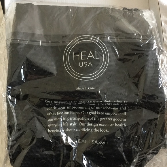 COPY - Heal USA sandals size 6 - Picture 4 of 4